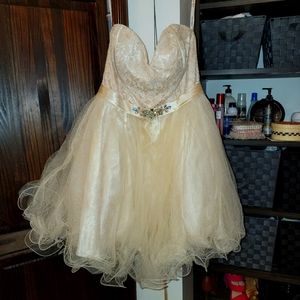 Beautiful prom dresses, also good for a wedding strapless dress